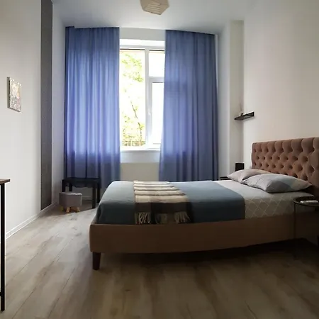 Shestaya Zhemchuzhina * Odessa