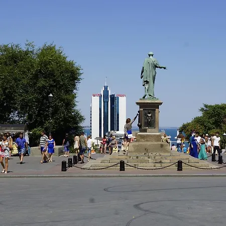 Shestaya Zhemchuzhina *